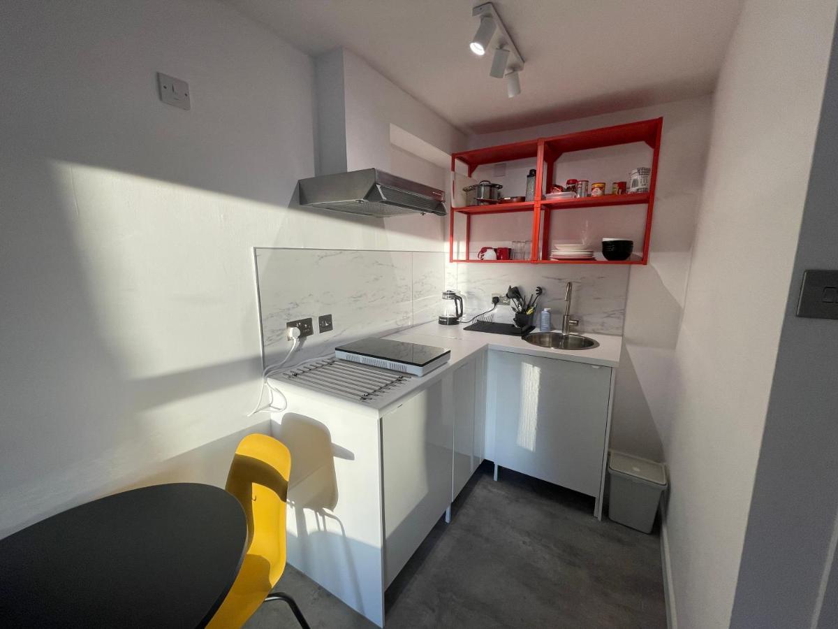 Modern Studio Apartment; 10Min Walk To Town & Quay Exeter Ngoại thất bức ảnh